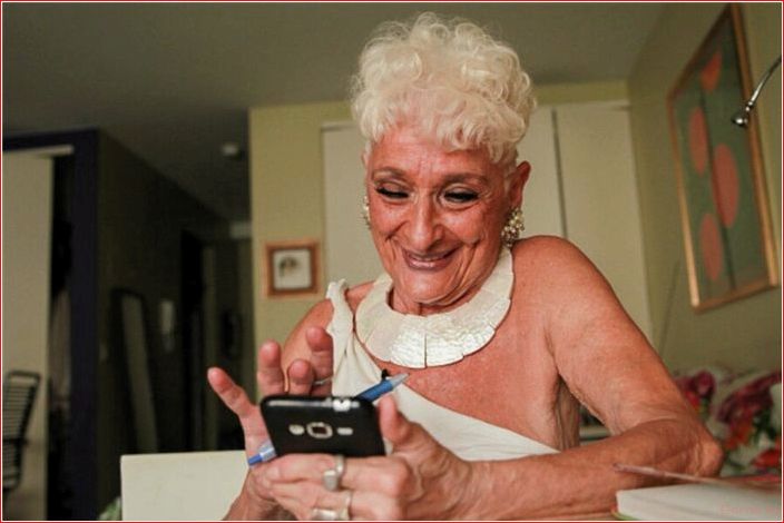 83-летняя, бабуля, ищет, мальчиков, тиндере