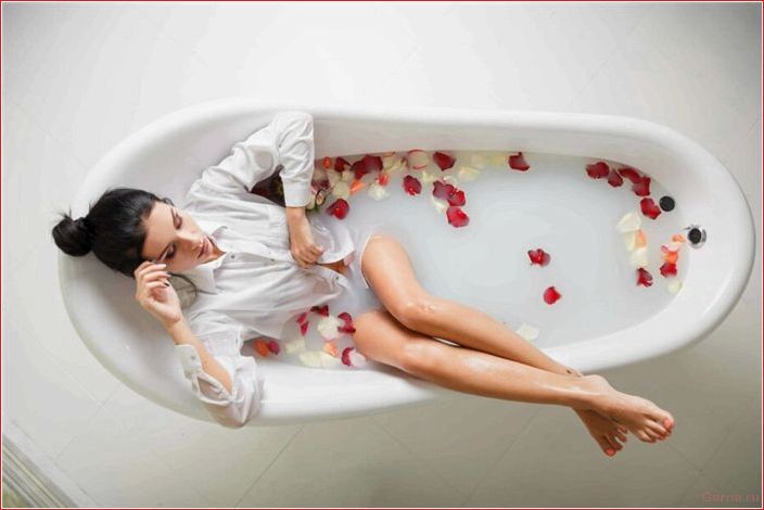 ванна, лепестками, создать, романтичный, настрой