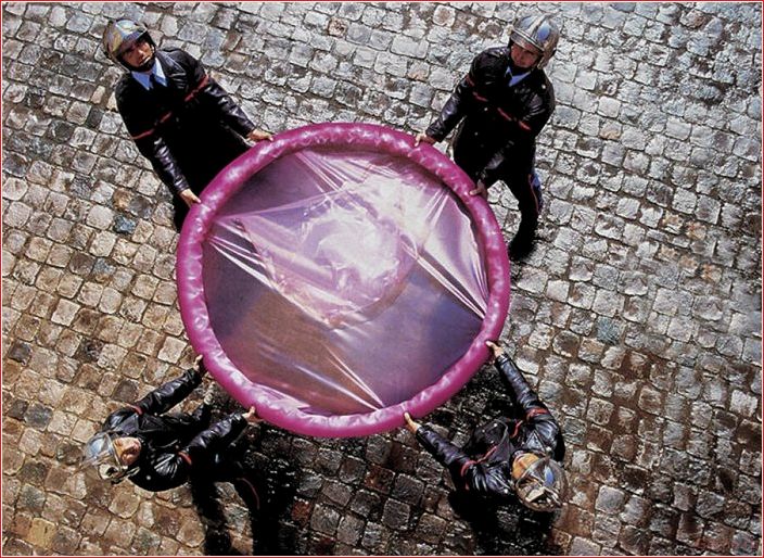 спешка, ловле, блох, презервативом